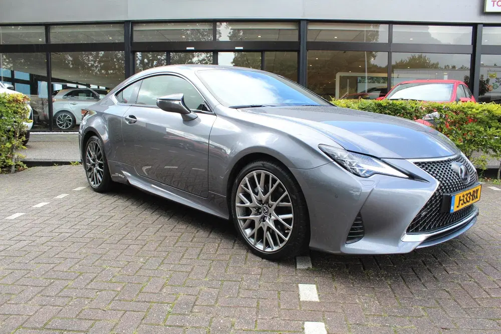 Lexus RC 300h Luxury Line uit 2020, foto 9