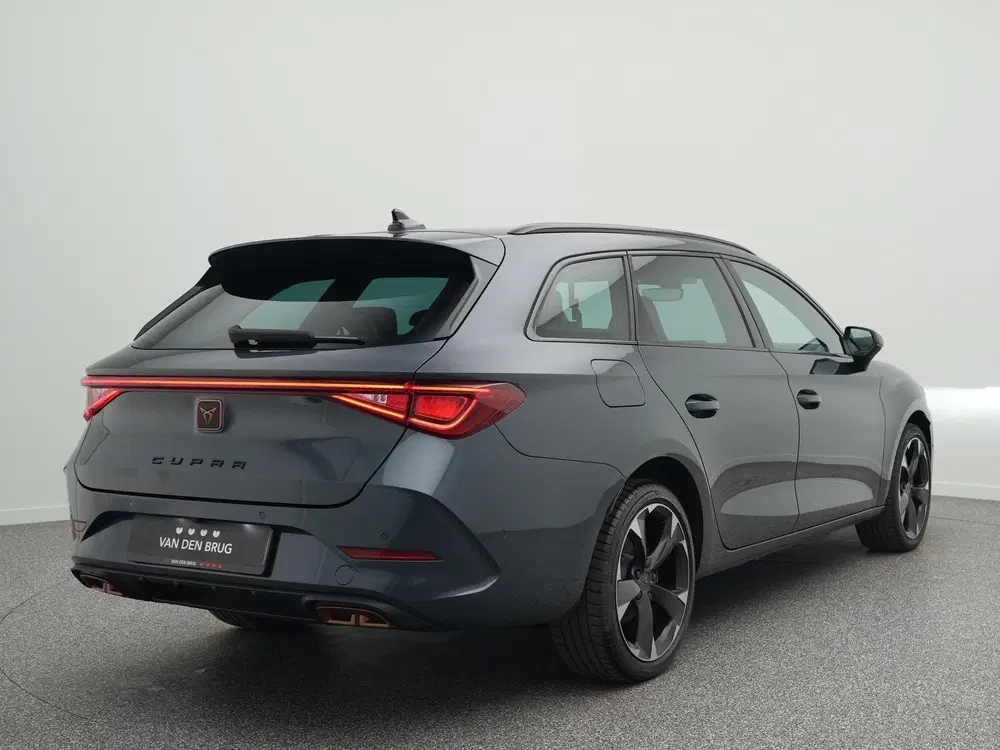 Cupra Leon 1.4 TSI eHybrid 204pk uit 2022, foto 2