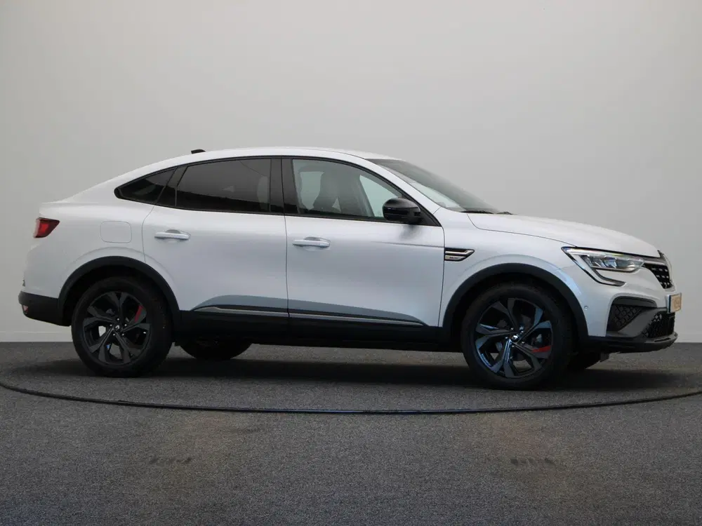 Renault Arkana 1.6 E-Tech Hybrid 145 R.S. Line uit 2023, foto 13