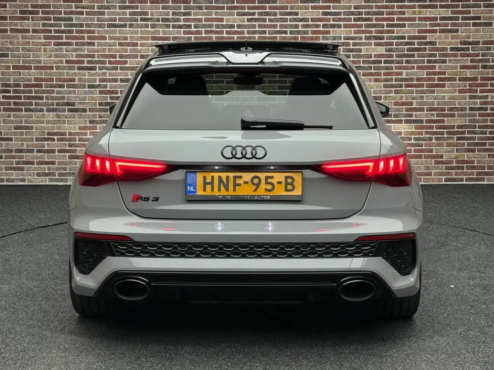 Audi RS3 2.5TFSI RS 3 quattro Keramisch Headup Pano uit 2023, foto 4