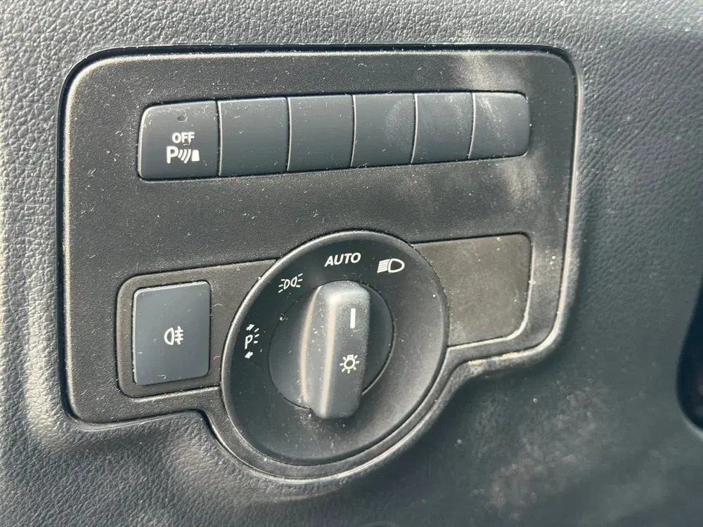 Mercedes-Benz Vito 114CDI L2H1 Automaat Airco Navi Cruisecon uit 2022, foto 11