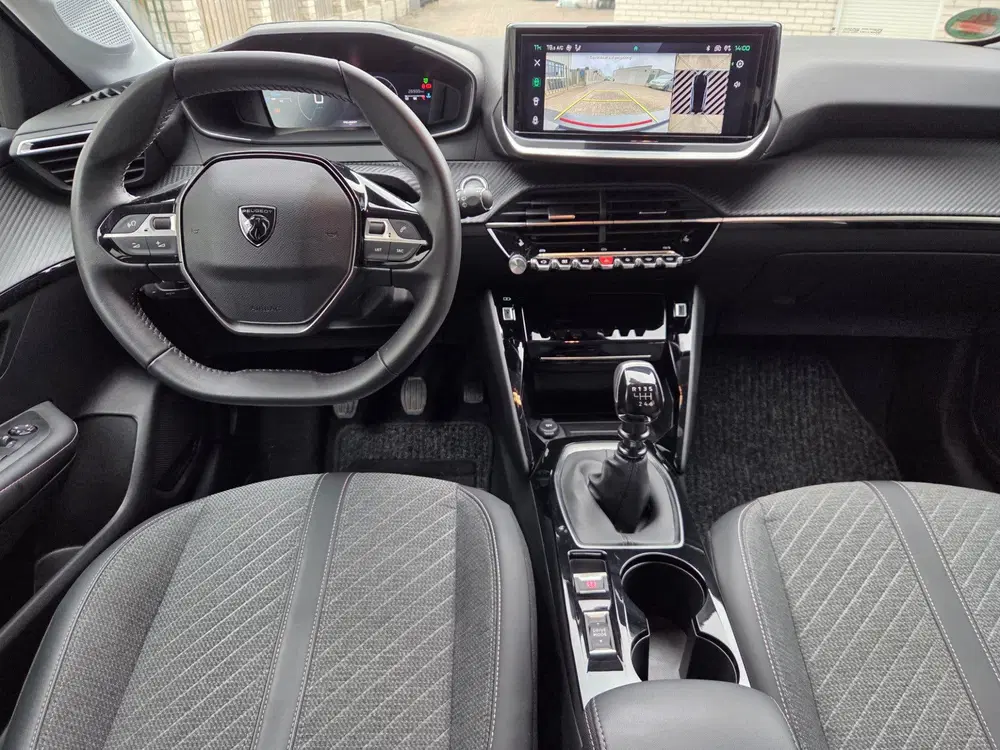 Peugeot 208 1.2 PureTech 100 Allure Keyless-Camera-Car uit 2025, foto 4