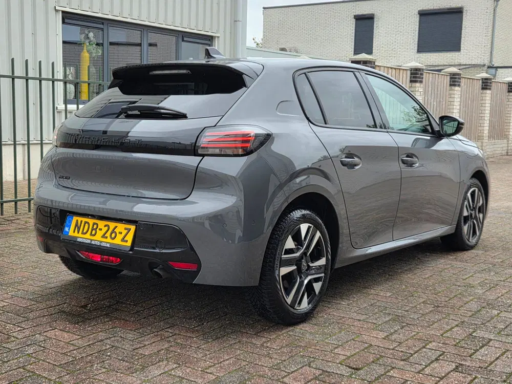 Peugeot 208 1.2 PureTech 100 Allure Keyless-Camera-Car uit 2025, foto 5