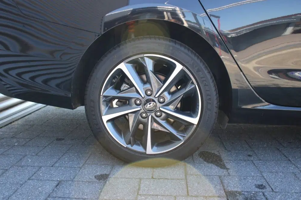 Hyundai i30 1.0 T-GDi MHEV Comfort Smart uit 2023, foto 15