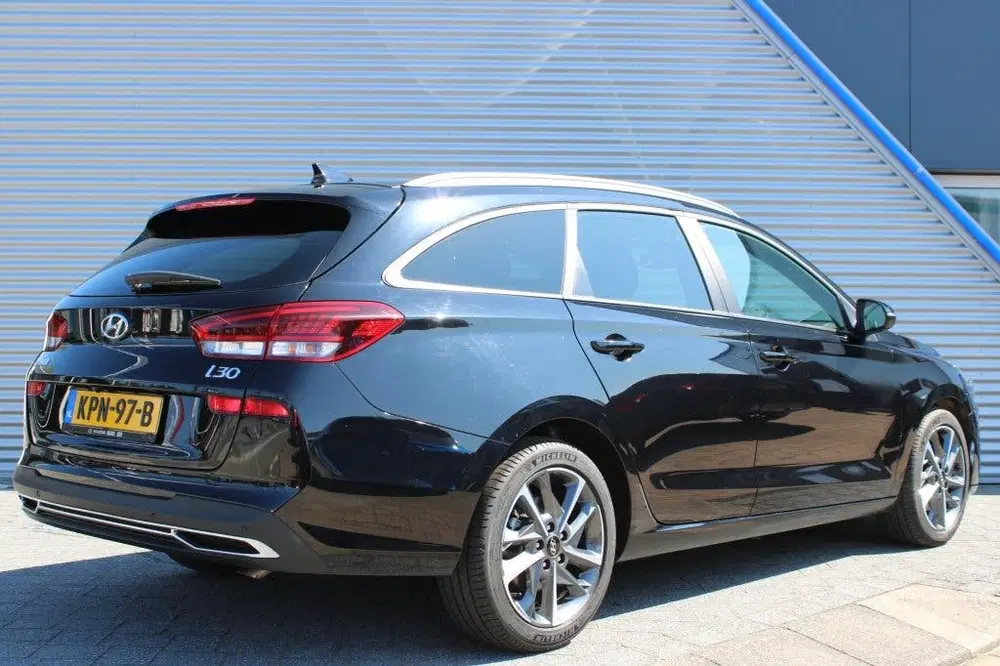 Hyundai i30 1.0 T-GDi MHEV Comfort Smart uit 2023, foto 3