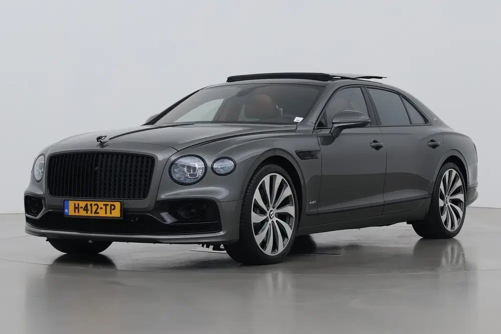 Bentley Flying Spur 6.0 W12 First Edition uit 2020, foto 8