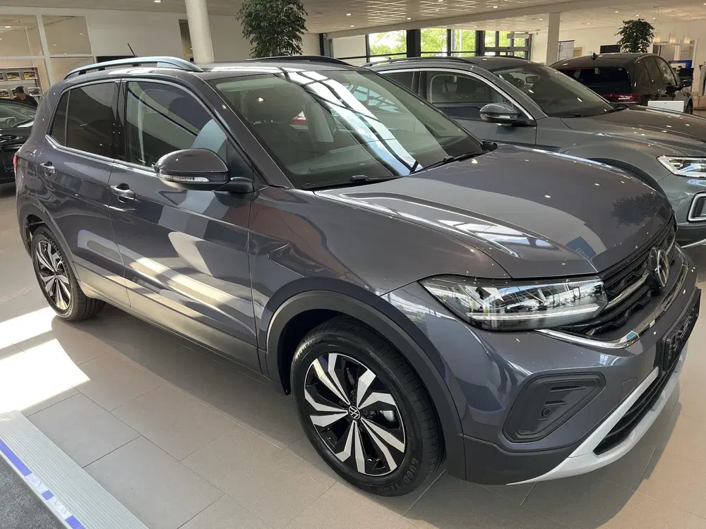 Volkswagen T-Cross 1.0 TSI Life Edition Climate Control uit 2025, foto 2
