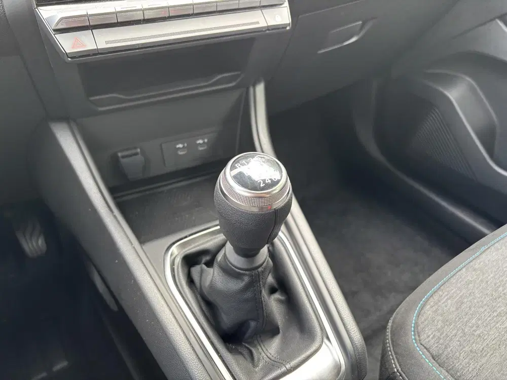 Renault Captur 1.2 TCe 115 evolution uit 2026, foto 9
