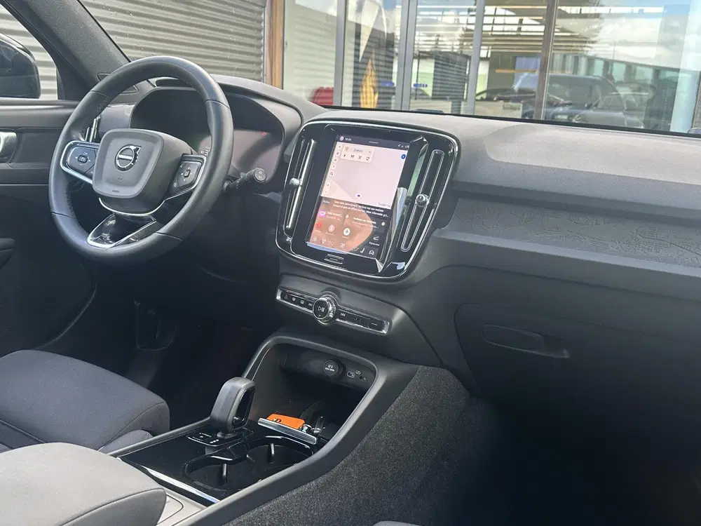 Volvo XC40 Recharge Core uit 2022, foto 2