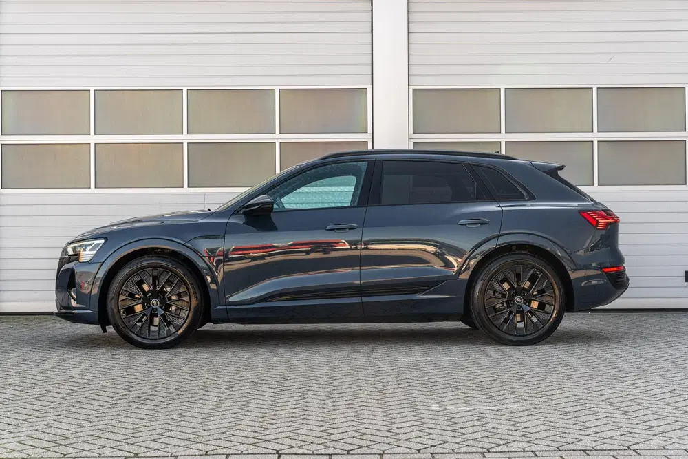 Audi Q8 e-tron 55 408pk quattro Advanced edition 115 kWh uit 2023, foto 13