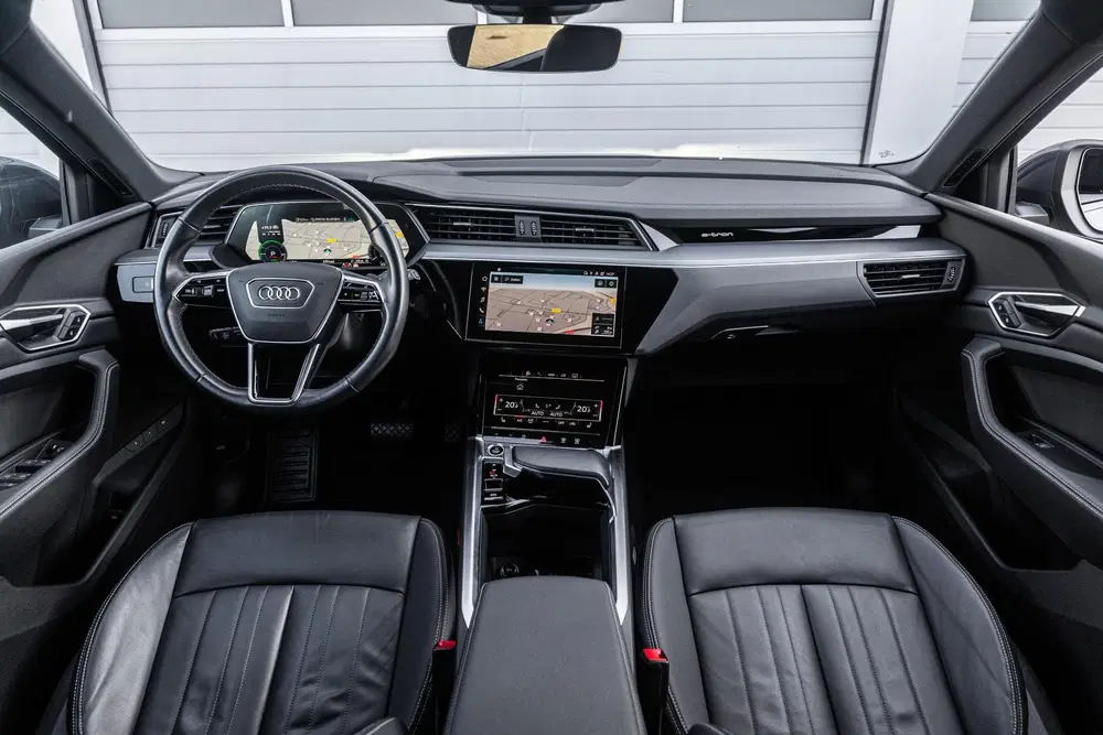 Audi Q8 e-tron 55 408pk quattro Advanced edition 115 kWh uit 2023, foto 4
