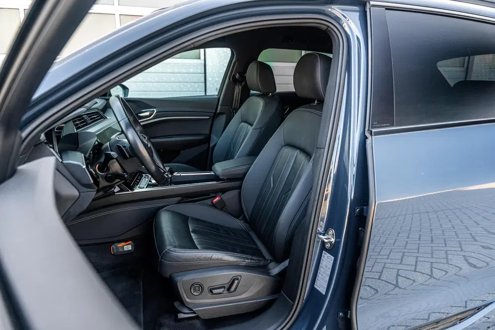 Audi Q8 e-tron 55 408pk quattro Advanced edition 115 kWh uit 2023, foto 5