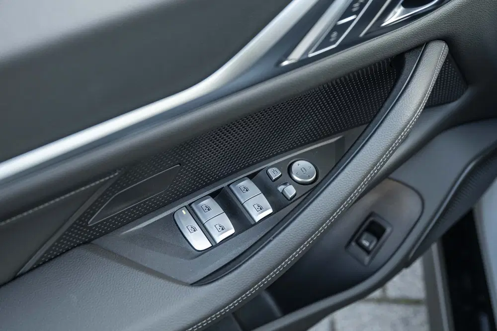 BMW i4 eDrive35 M Sport uit 2025, foto 7