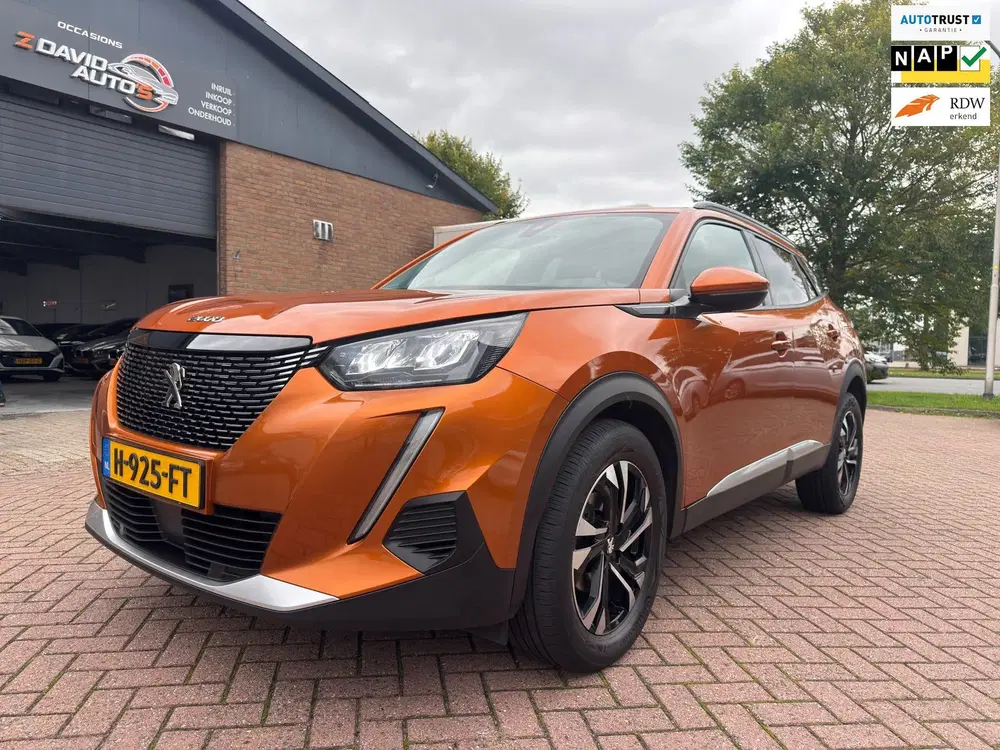 Peugeot 2008 1.2 PureTech Allure uit 2020