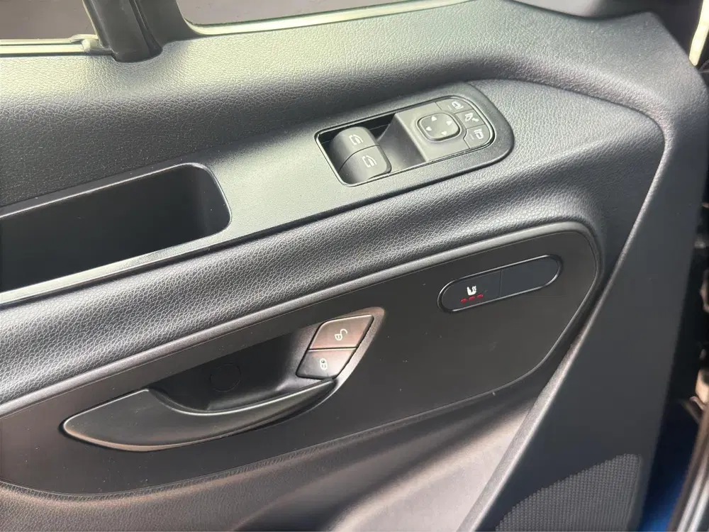 Mercedes-Benz Sprinter 317 L2H2 uit 2024, foto 12