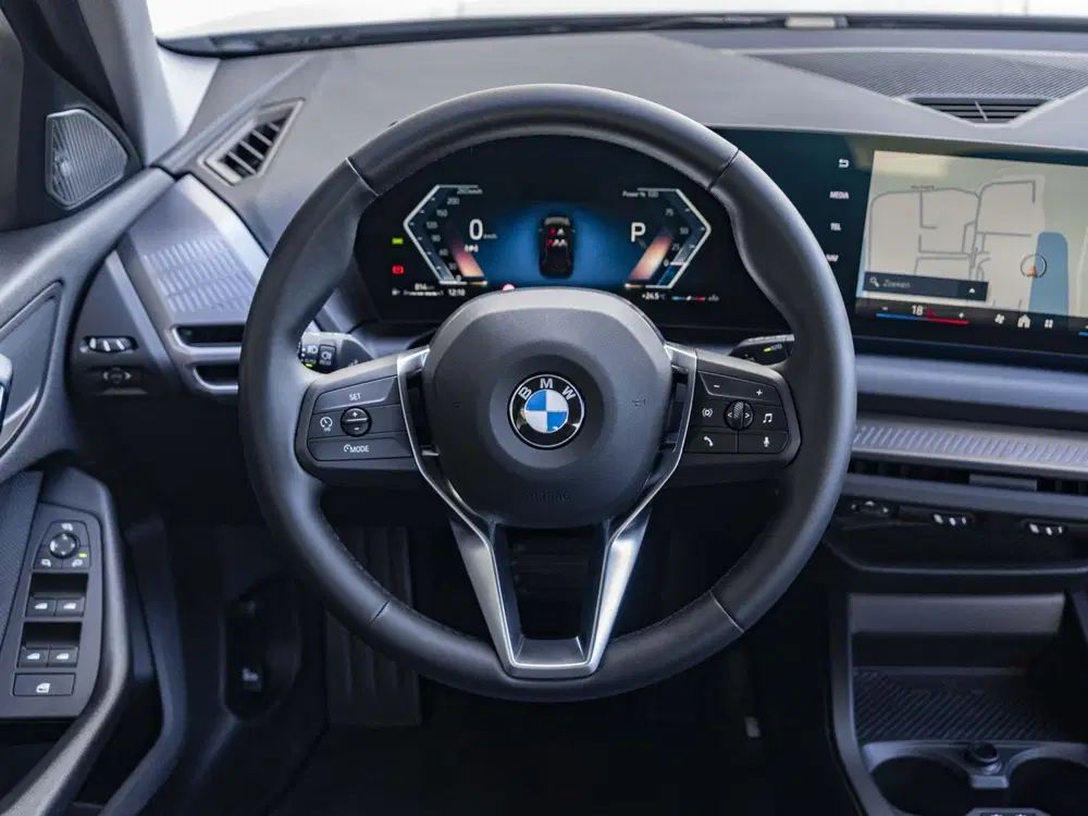 BMW 1-serie 120 uit 2024, foto 10