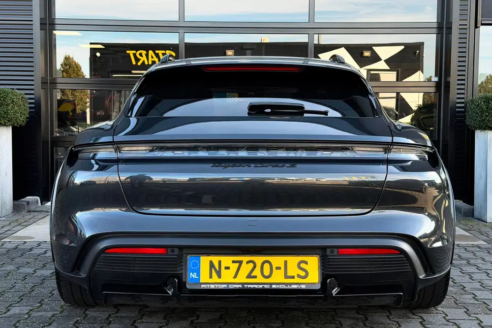 Porsche Taycan Turbo S 93 kWh uit 2021, foto 6