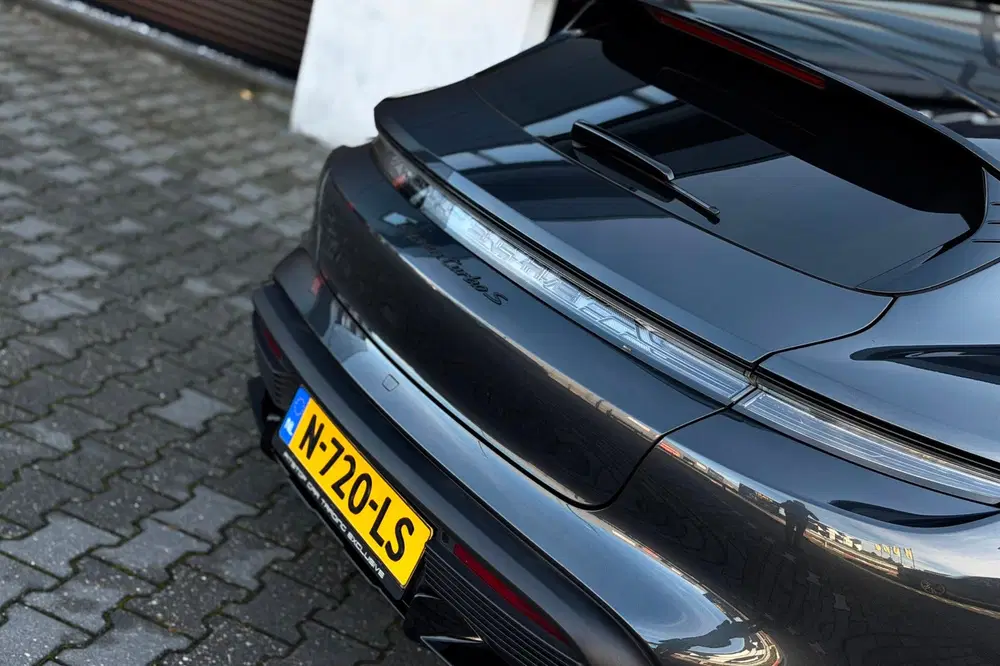 Porsche Taycan Turbo S 93 kWh uit 2021, foto 8