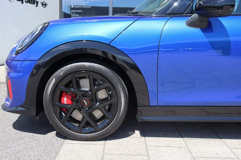 Mini Hatchback John Cooper Works uit 2026, foto 6