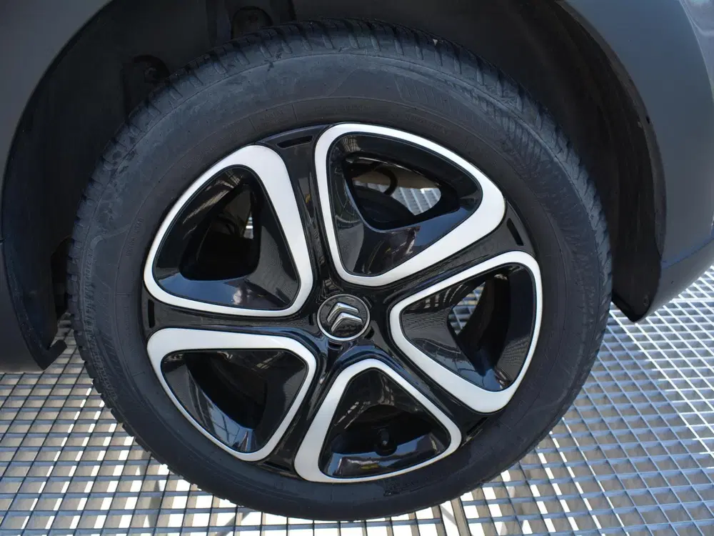 Citroën C3 Citroen C3 1.2 PureTech C-Series uit 2023, foto 15