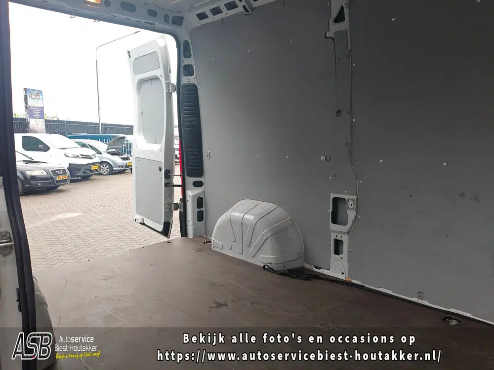 Opel Movano 2.2D 120 L2H2 3.0t uit 2023, foto 13