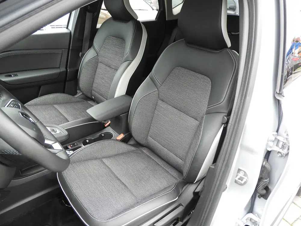 Renault Captur 1.6 E-Tech full hybrid 145 Techno uit 2023, foto 10