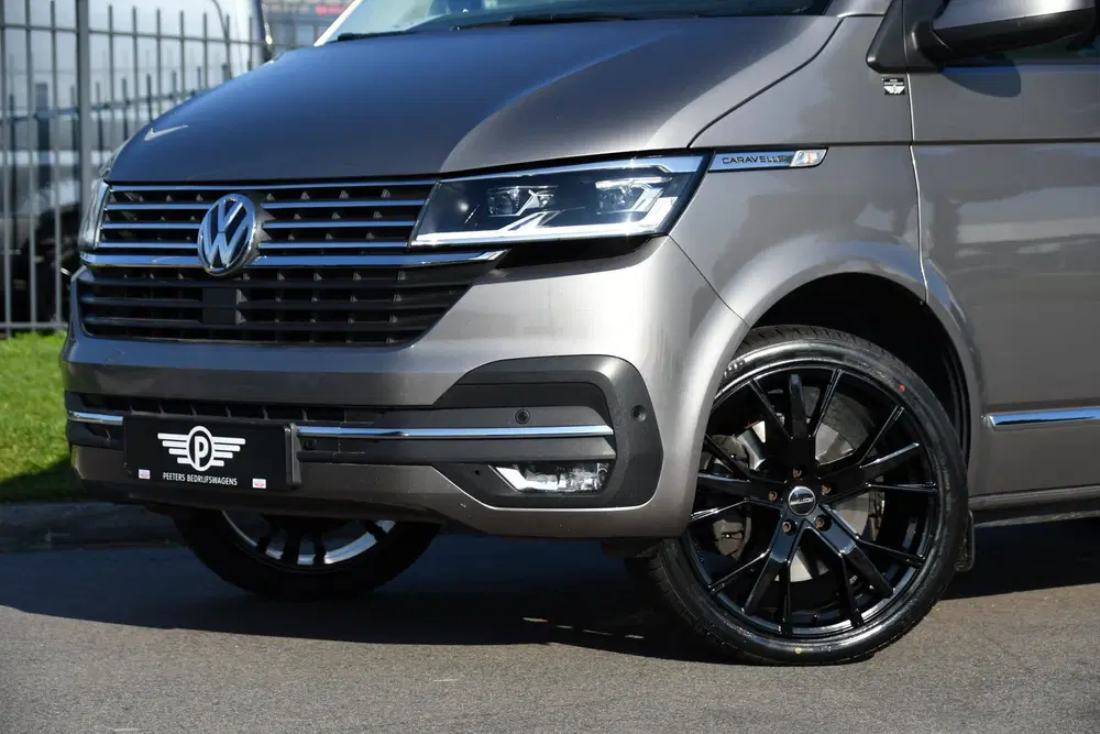 Volkswagen Transporter 2.0 TDI L2H1 30 DC Caravelle Virtual uit 2020, foto 7