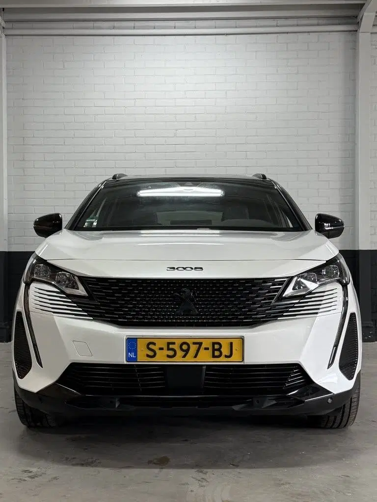 Peugeot 3008 1.6 HYb4 Pr.Pack Av 300 PK GT uit 2021, foto 2