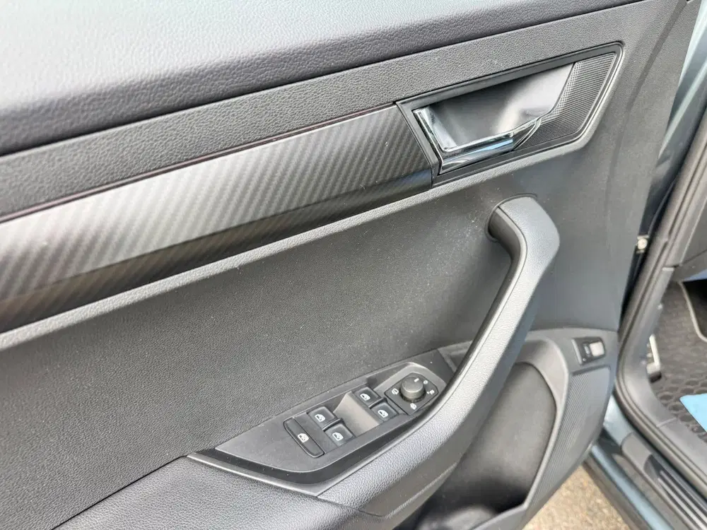 Skoda Karoq 2.0 TSI 4x4 Sportline Business uit 2019, foto 12