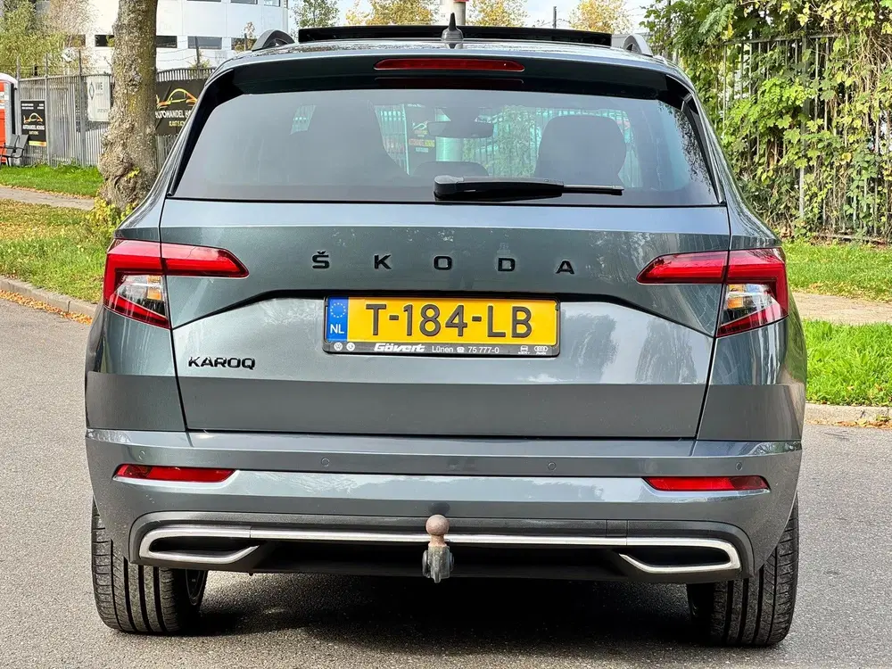 Skoda Karoq 2.0 TSI 4x4 Sportline Business uit 2019, foto 3