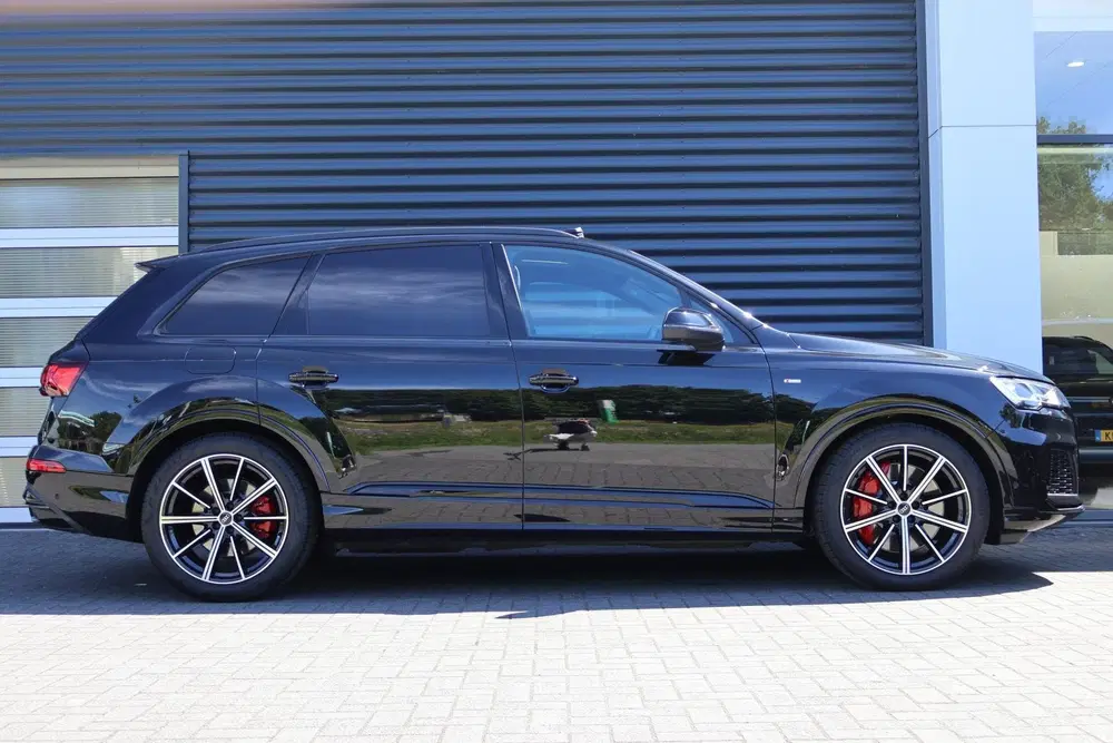 Audi Q7 55 TFSIe 380pk quattro Pro Line S uit 2023, foto 3