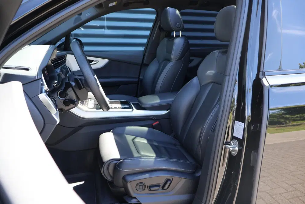 Audi Q7 55 TFSIe 380pk quattro Pro Line S uit 2023, foto 4