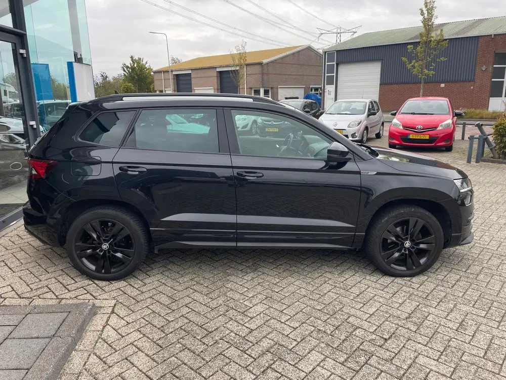 Skoda Karoq 1.5 TSI ACT Sportline Black-edition uit 2021, foto 5