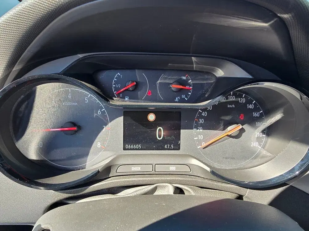 Opel Crossland 1.2 Turbo Edition NAVI DISTRIBUTIE IS VERN uit 2019, foto 15