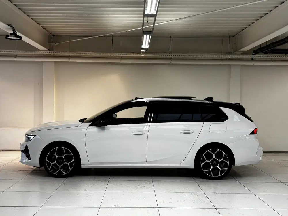 Opel Astra 1.6 Hybrid Level 4 Automaat uit 2023, foto 5