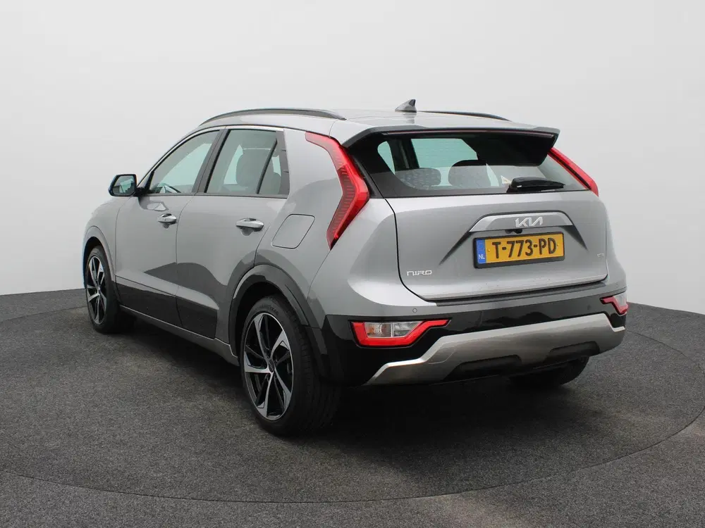 Kia Niro 1.6 GDi Hybrid DynamicLine uit 2023, foto 2