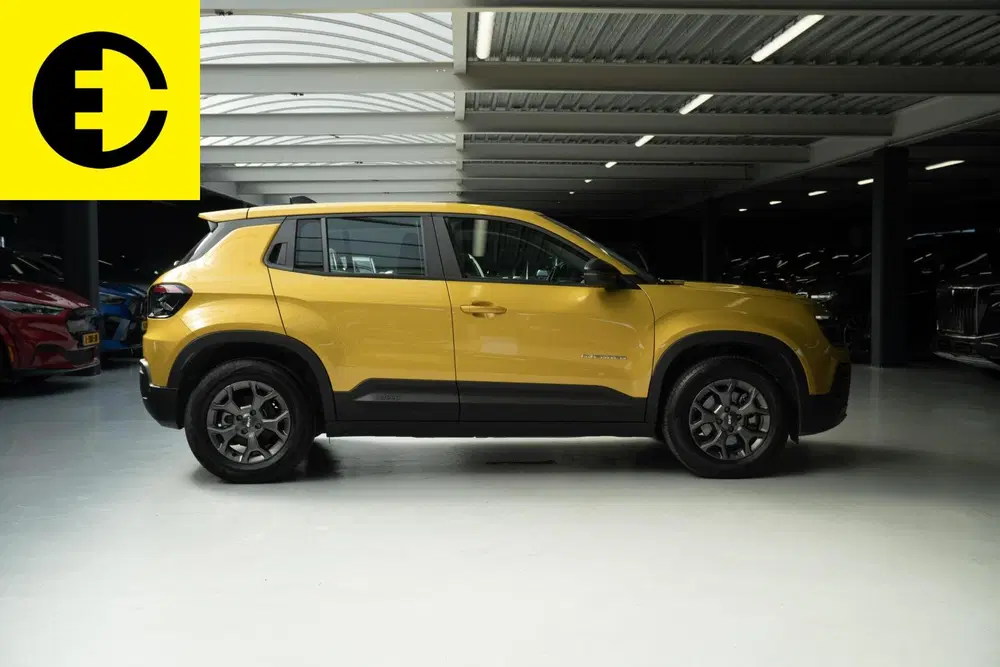 Jeep Avenger Longitude 54 kWh uit 2024, foto 11