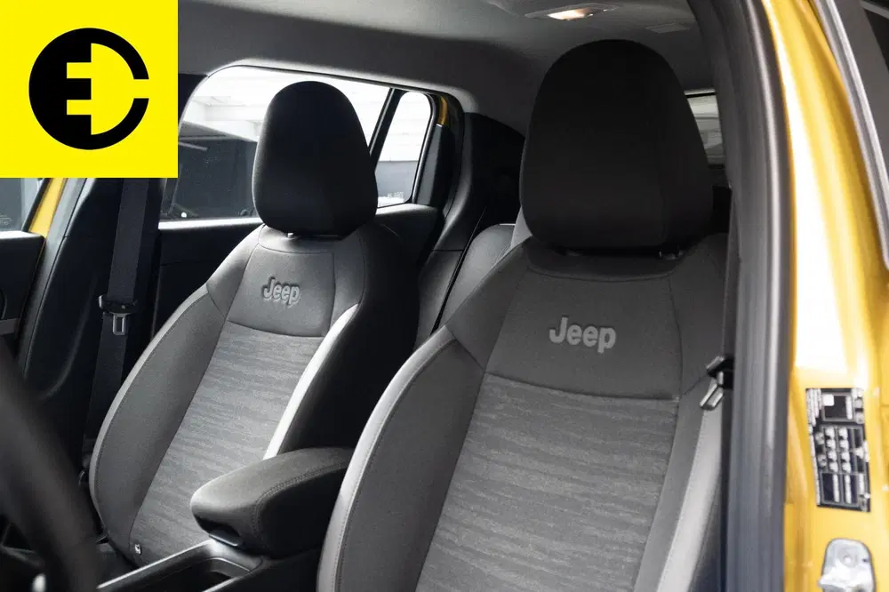 Jeep Avenger Longitude 54 kWh uit 2024, foto 5
