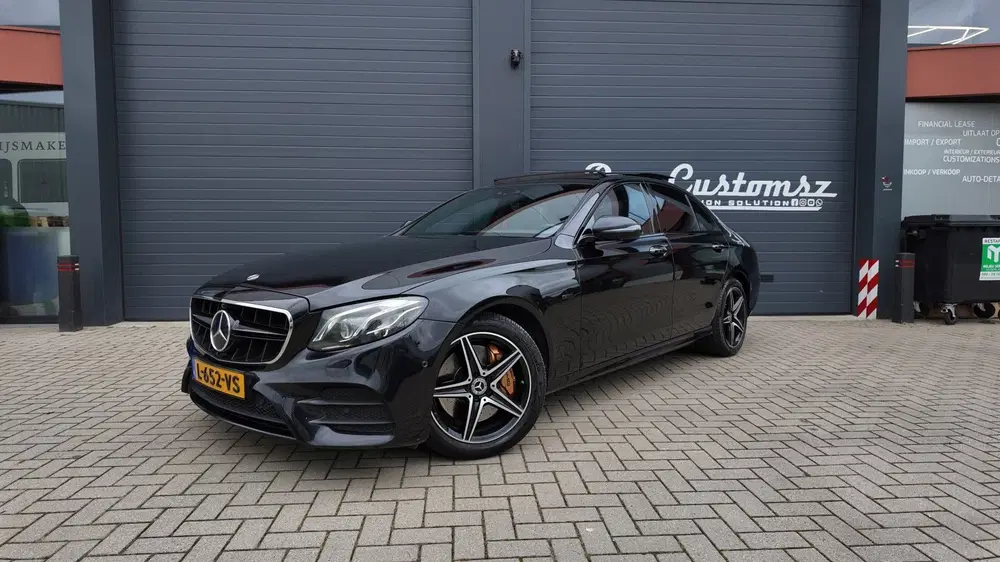 Mercedes-Benz E-Klasse 300 de AMG HUD-BURMESTER-MEMORY-PANO uit 2019