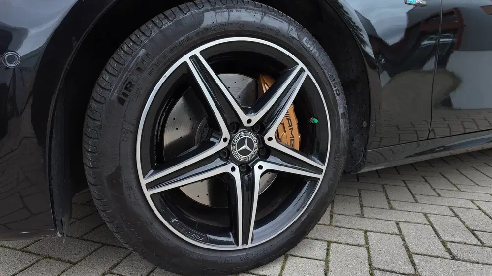Mercedes-Benz E-Klasse 300 de AMG HUD-BURMESTER-MEMORY-PANO uit 2019, foto 11