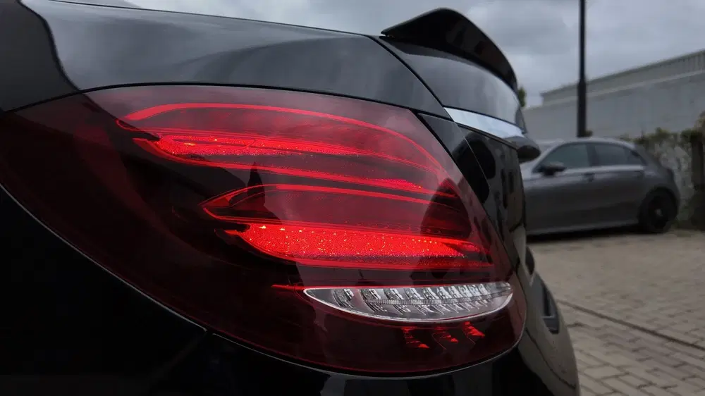 Mercedes-Benz E-Klasse 300 de AMG HUD-BURMESTER-MEMORY-PANO uit 2019, foto 13