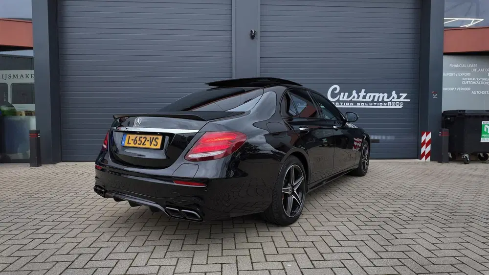 Mercedes-Benz E-Klasse 300 de AMG HUD-BURMESTER-MEMORY-PANO uit 2019, foto 3