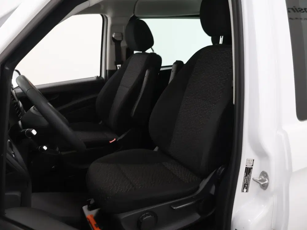 Mercedes-Benz Vito 114 CDI uit 2024, foto 8