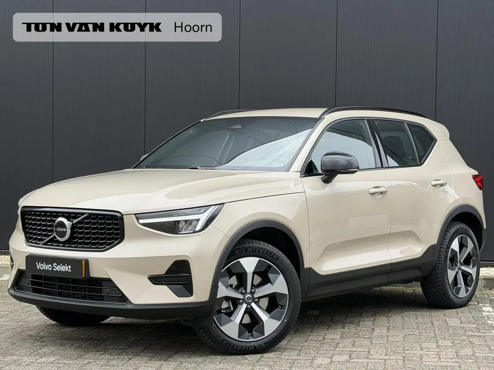 Volvo XC40 2.0 B4 Plus Dark Elektr. stoelverstelling uit 2025