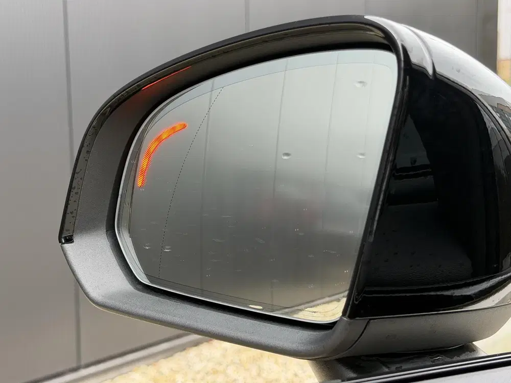 Volvo XC40 2.0 B4 Plus Dark Elektr. stoelverstelling uit 2025, foto 13