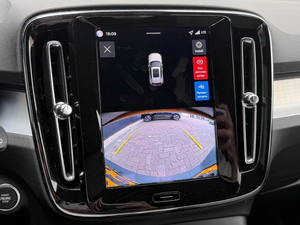Volvo XC40 2.0 B4 Plus Dark Elektr. stoelverstelling uit 2025, foto 9