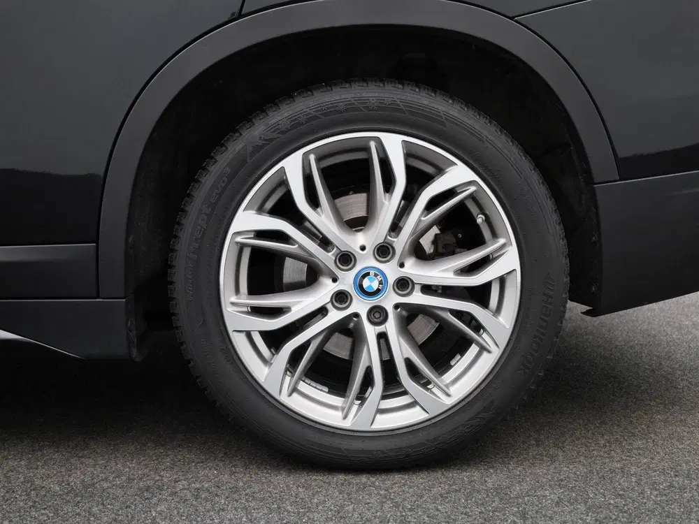 BMW X1 xDrive25e uit 2022, foto 13