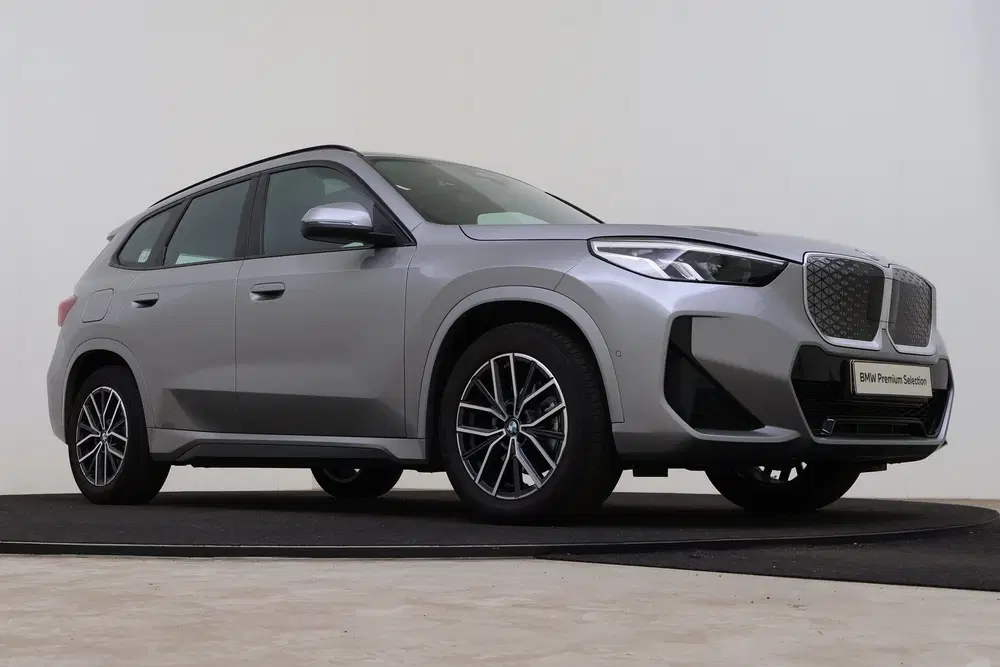 BMW iX1 eDrive20 M Sport uit 2025, foto 10