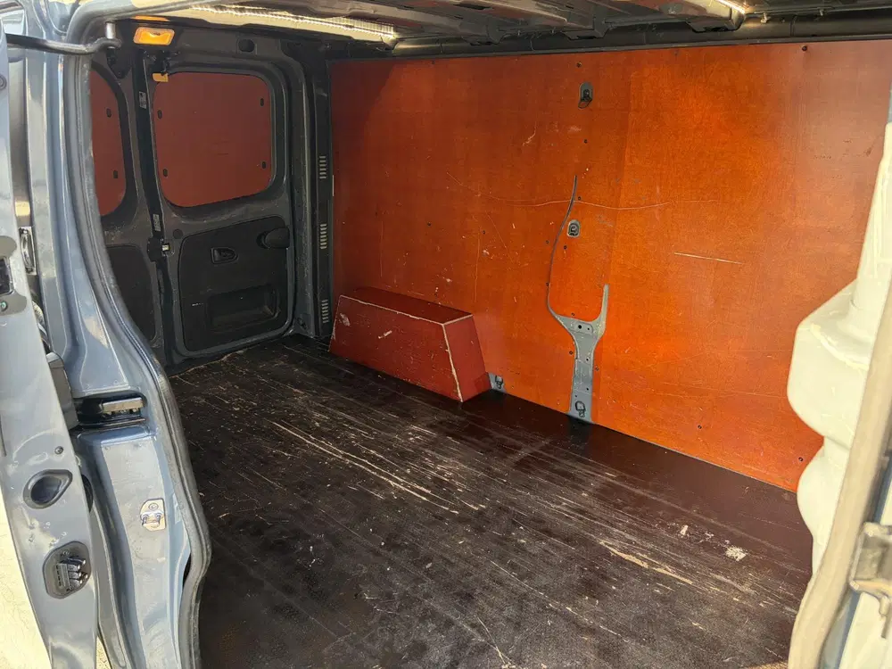 Renault Trafic 2.0 dCi 120 T29 L2H1*HAAK*CAM*A uit 2021, foto 4