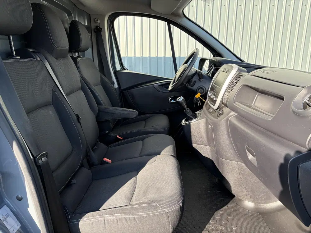 Renault Trafic 2.0 dCi 120 T29 L2H1*HAAK*CAM*A uit 2021, foto 8